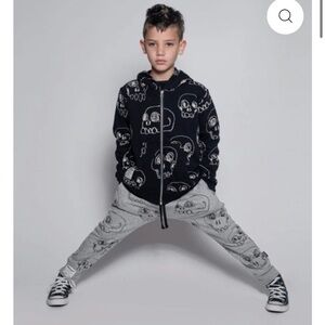 nununu Black and Gray Skull Sweatpants UNISEX